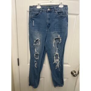 Elite jeans distressed  juniors size 11 inseam 30”